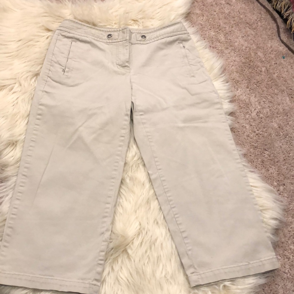 Liz Claiborne capris size 8